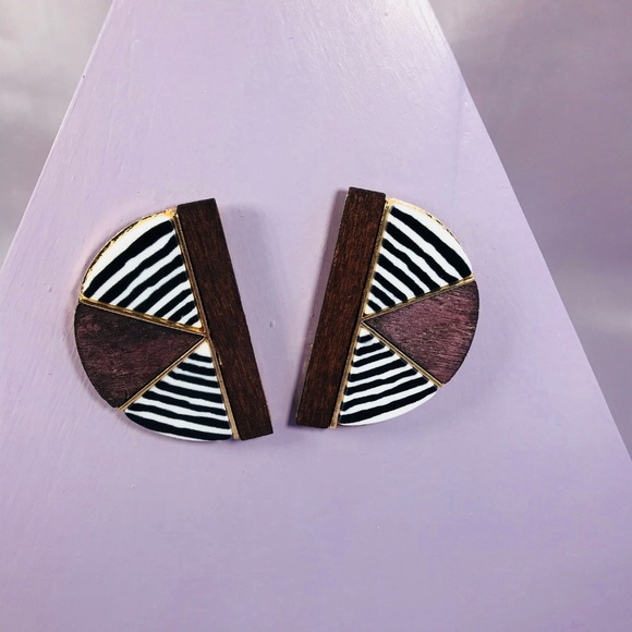 Mixed-Media Half Moon Tribal Stud - Picture 5 of 8